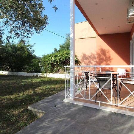 Laconian Collection Mavrovouni Beach House Gythio Exterior foto