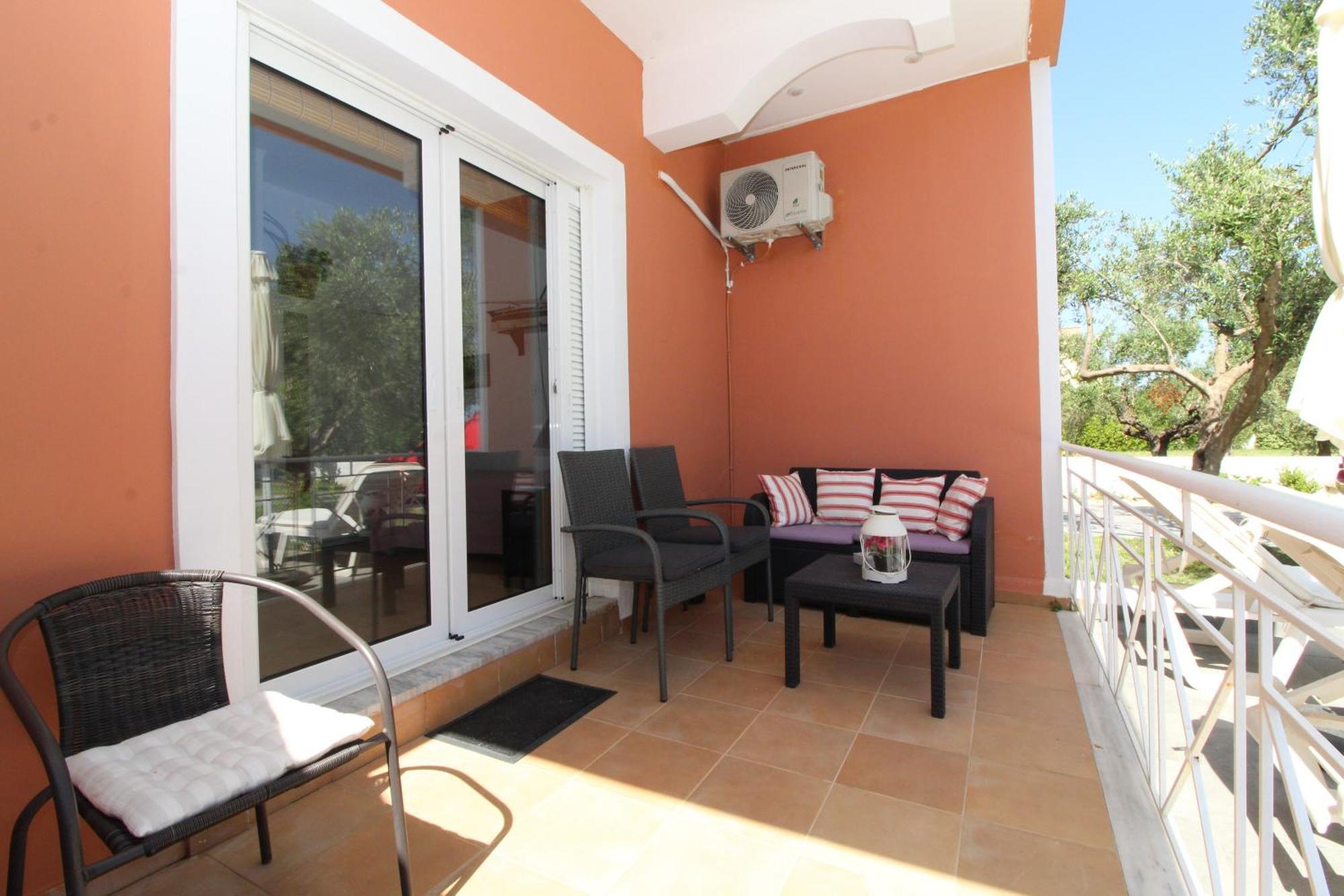Laconian Collection Mavrovouni Beach House Gythio Exterior foto
