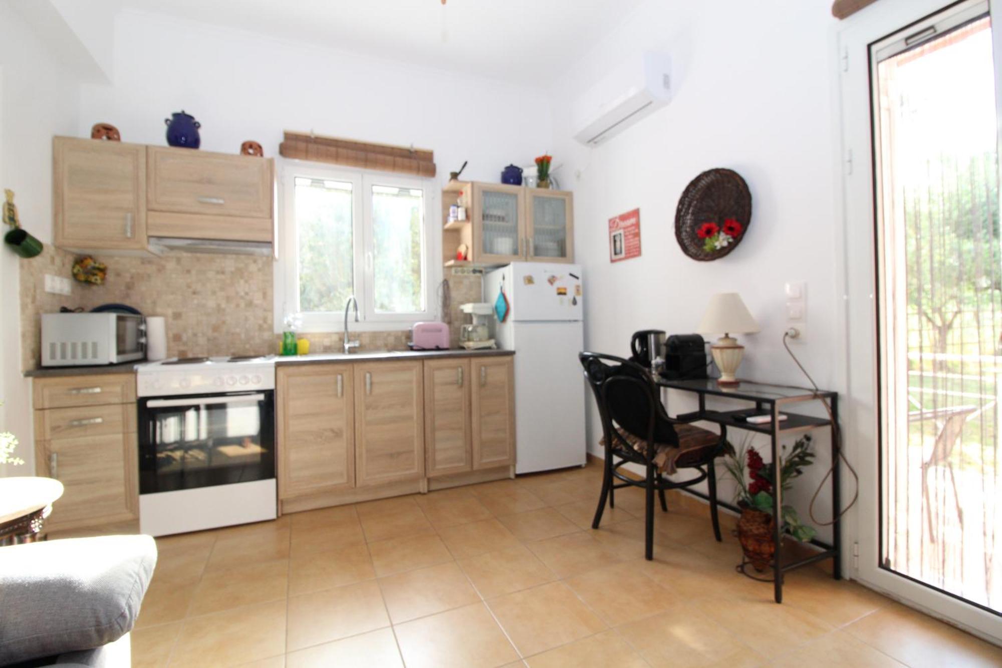 Laconian Collection Mavrovouni Beach House Gythio Exterior foto
