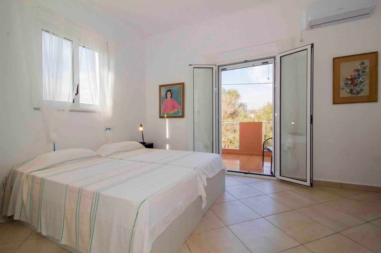 Laconian Collection Mavrovouni Beach House Gythio Exterior foto