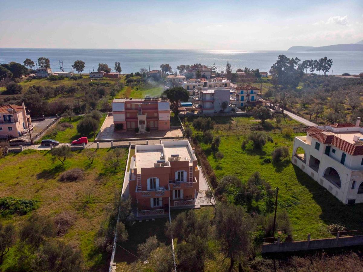 Laconian Collection Mavrovouni Beach House Gythio Exterior foto