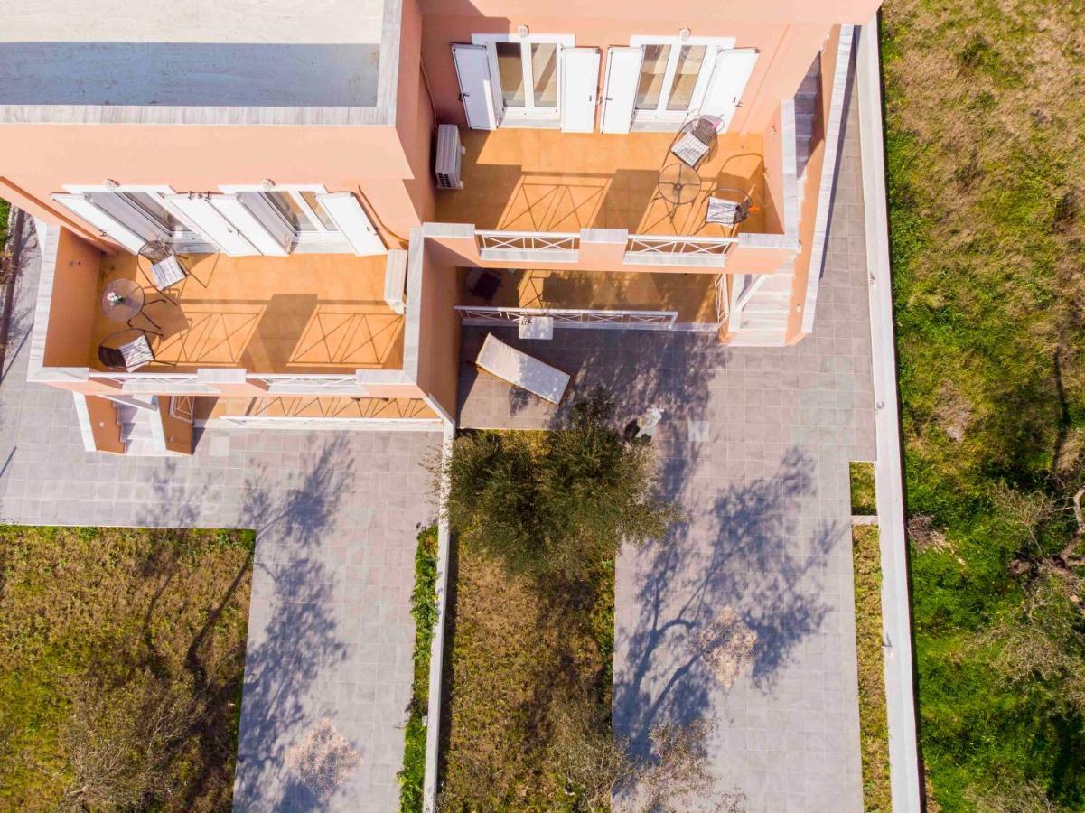 Laconian Collection Mavrovouni Beach House Gythio Exterior foto