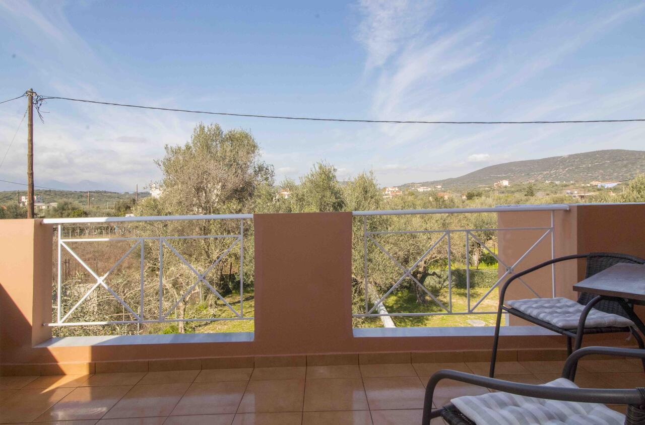 Laconian Collection Mavrovouni Beach House Gythio Exterior foto